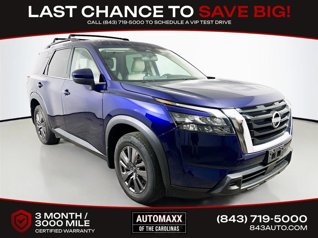 Used 2023 Nissan Pathfinder SV