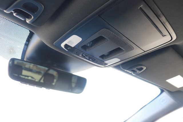 Certified 2025 Honda Pilot Black Edition image 36