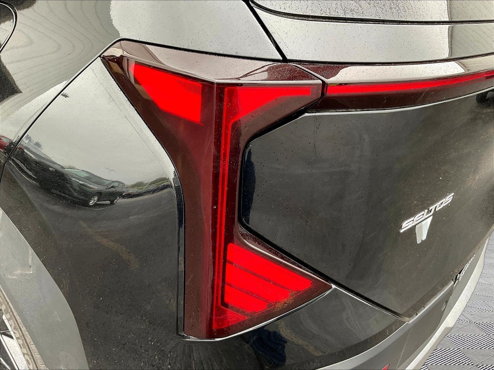 New 2027 Kia Seltos S FWD image 15