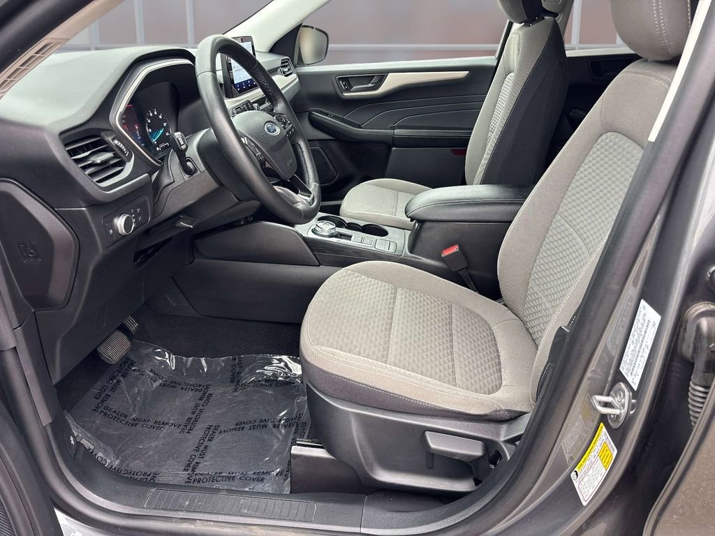 Used 2022 Ford Escape SE w/ Cold Weather Package FWD image 12