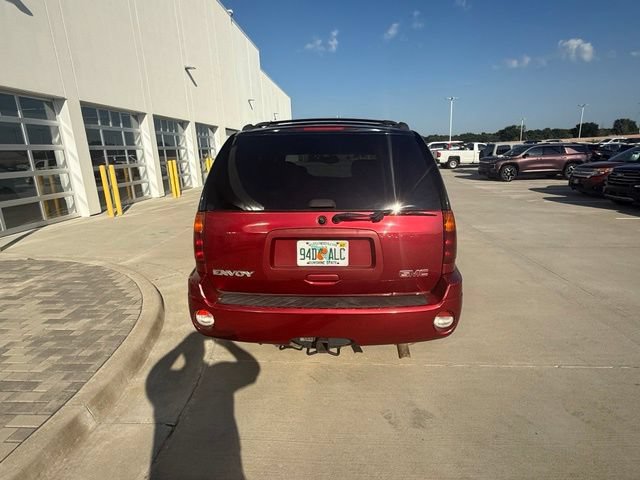 Used 2005 GMC Envoy SLT w/ Luxury Package RWD image 4