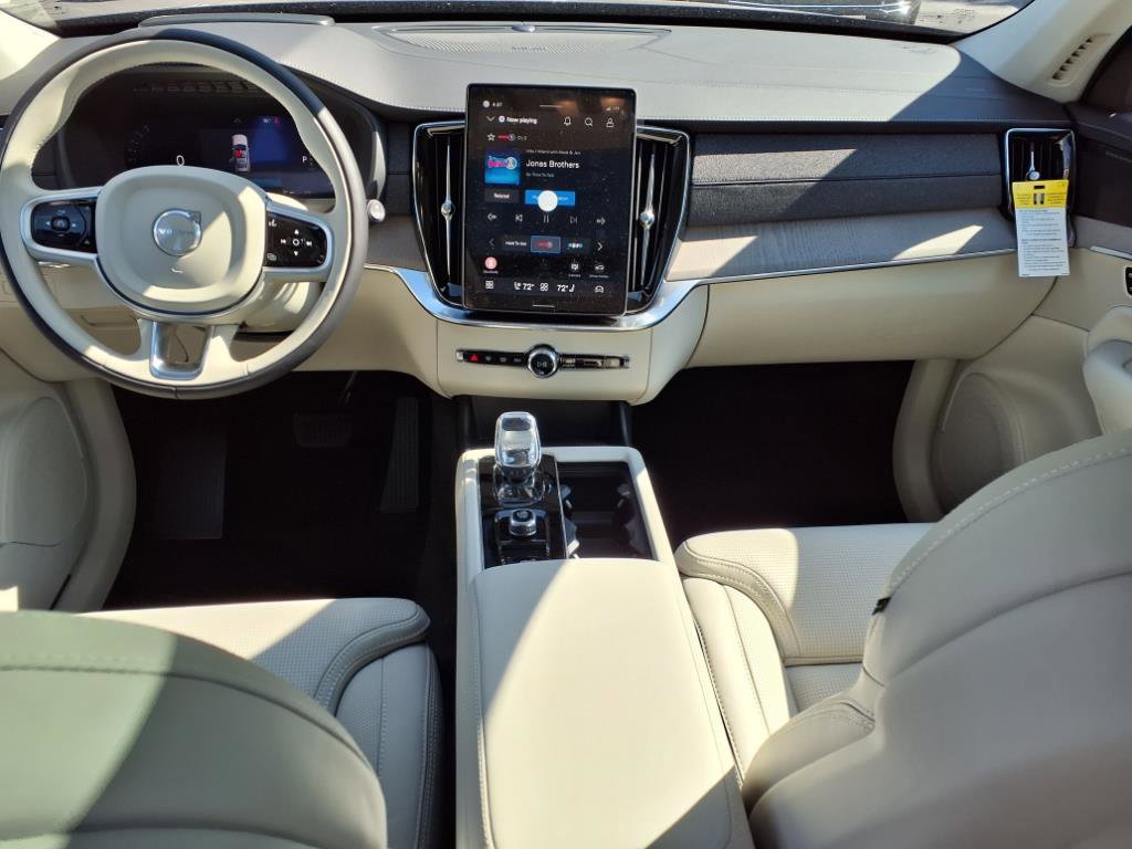New 2026 Volvo XC90 B6 Ultra w/ Protection Package Premier image 8