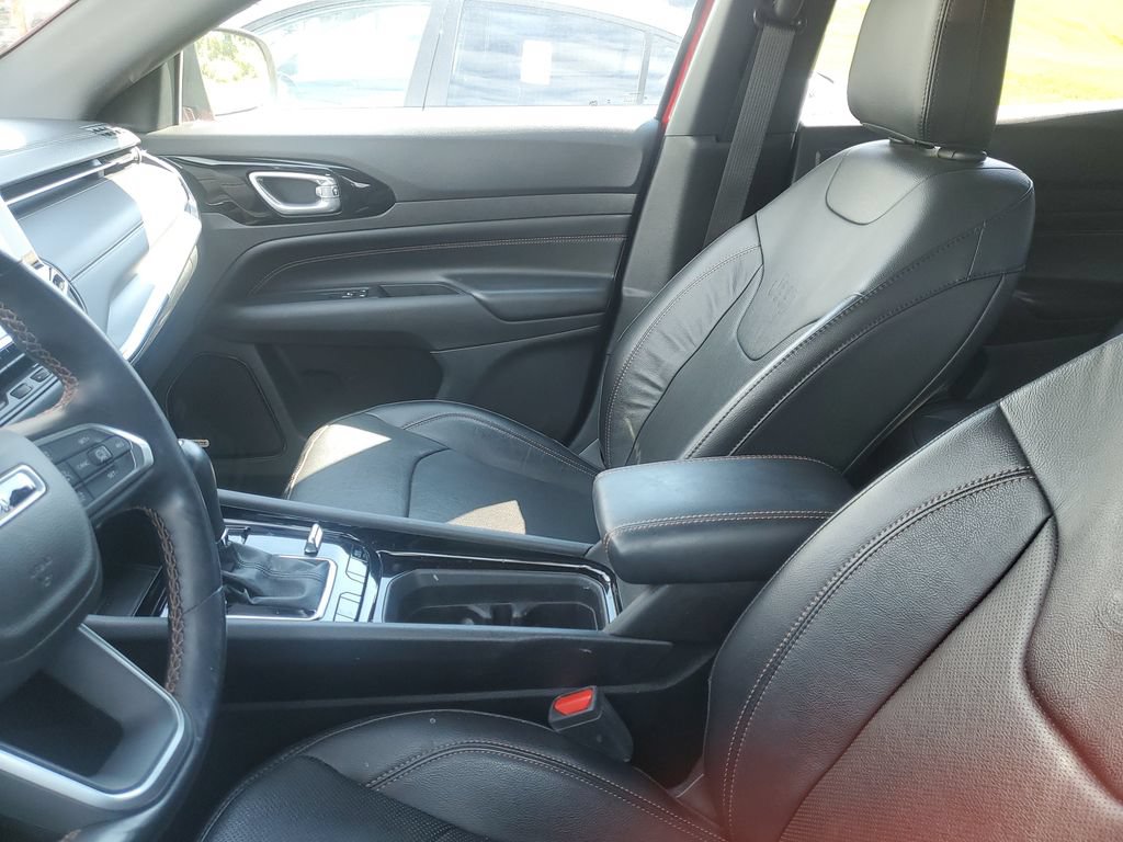 Used 2022 Jeep Compass Limited w/ (RED) Package AWD/4WD image 8