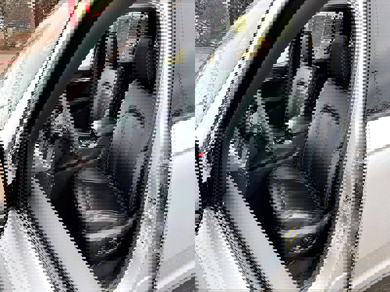 Used 2024 Jeep Grand Cherokee Limited 4xe image 10