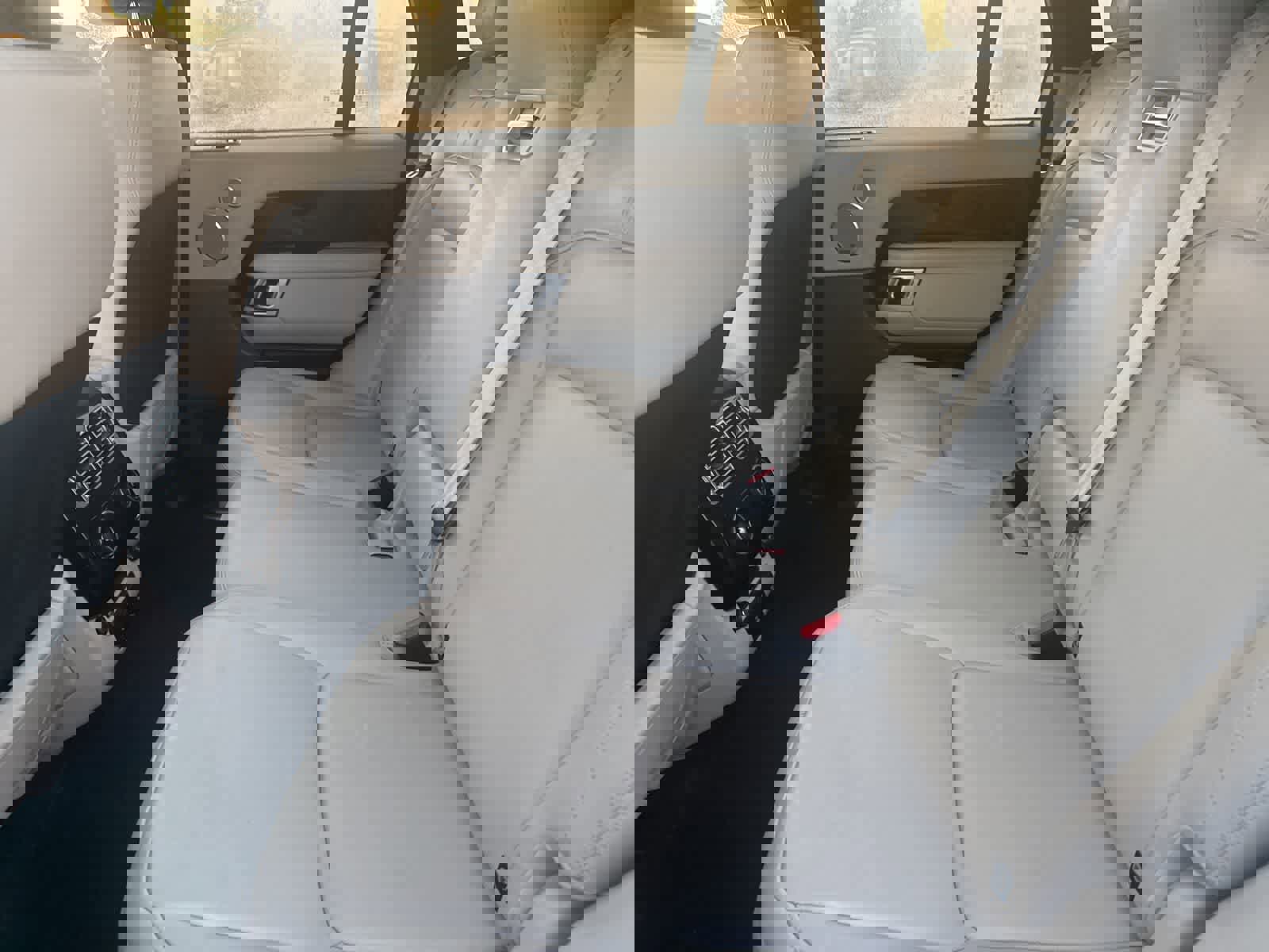 Used 2021 Land Rover Range Rover image 12