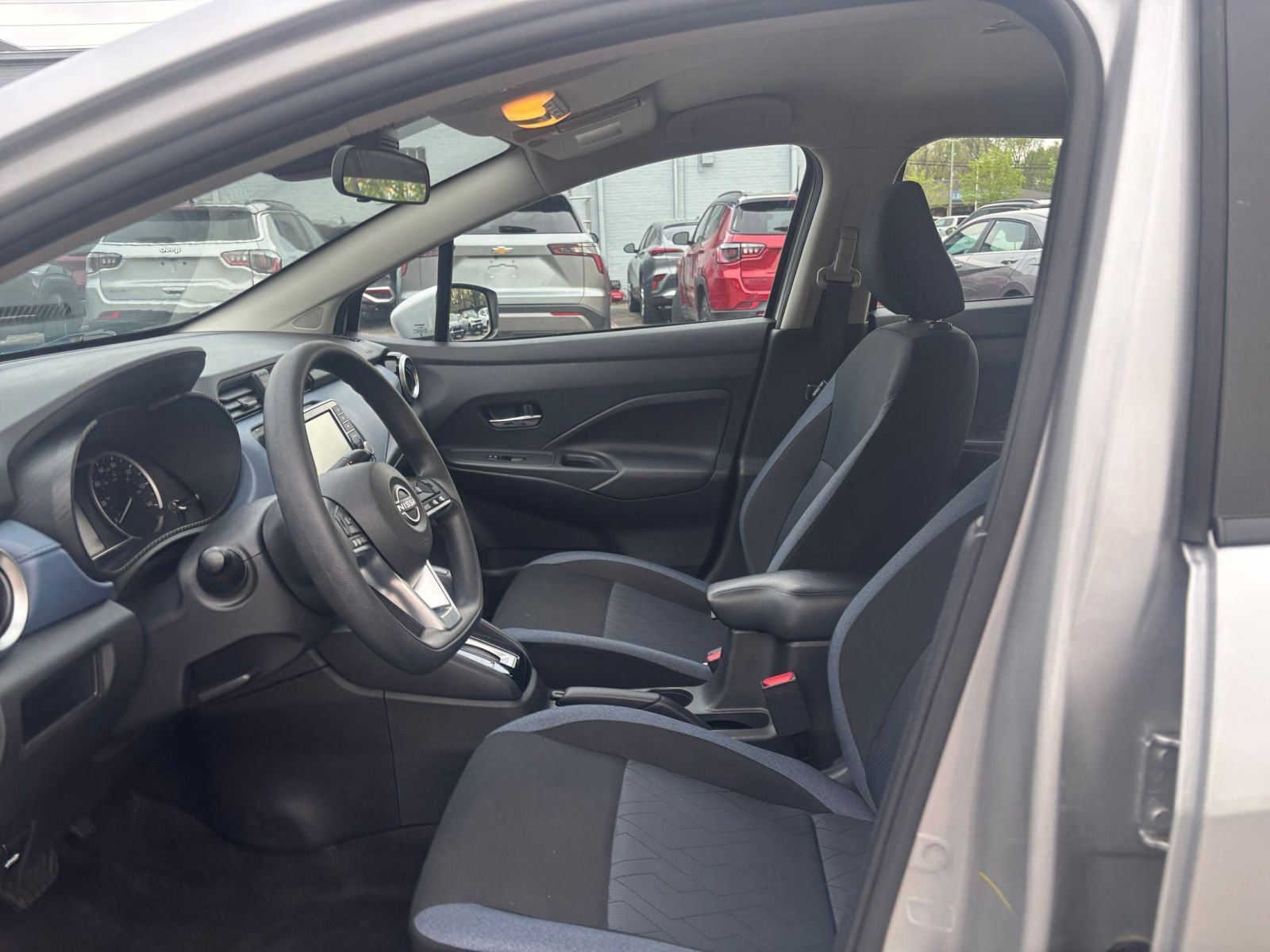 Used 2025 Nissan Versa SV image 24