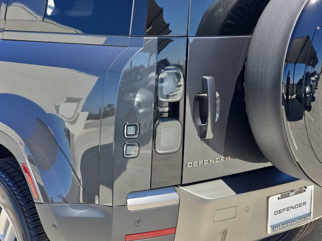 New 2026 Land Rover Defender 110 S AWD/4WD image 35