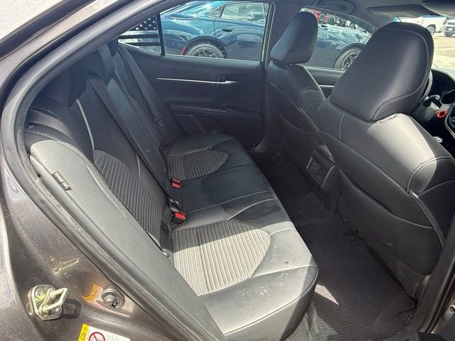 Used 2018 Toyota Camry SE w/ Audio Package FWD image 9