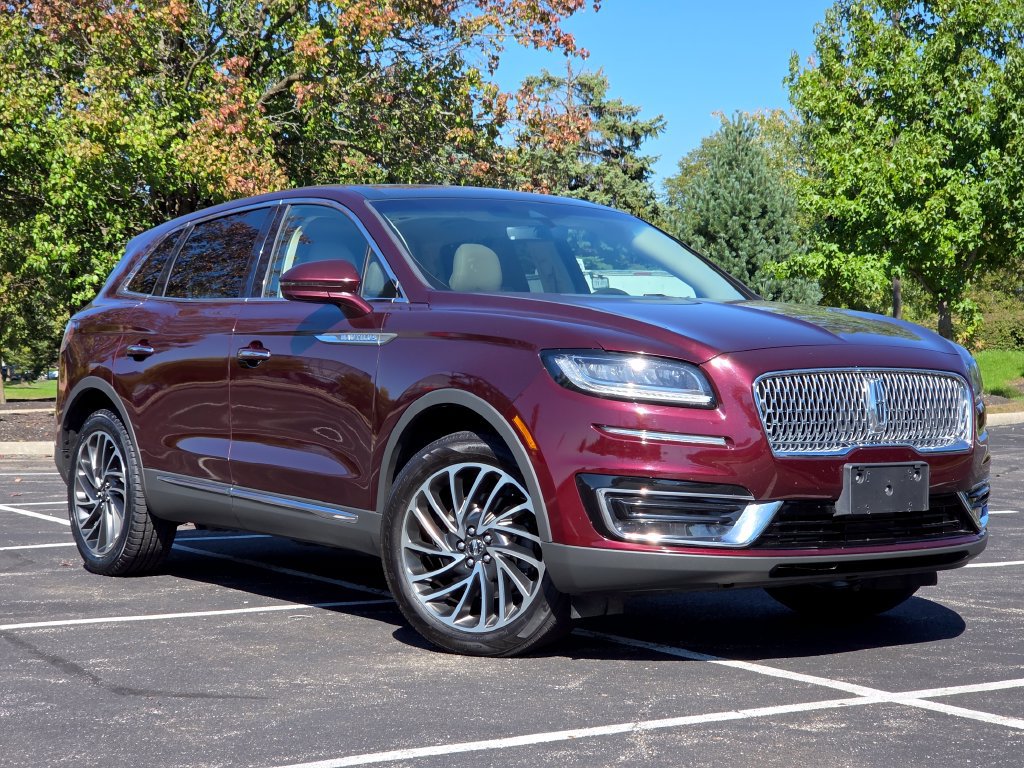 Used 2019 Lincoln Nautilus Reserve w/ Cargo Utility Package AWD/4WD image 2