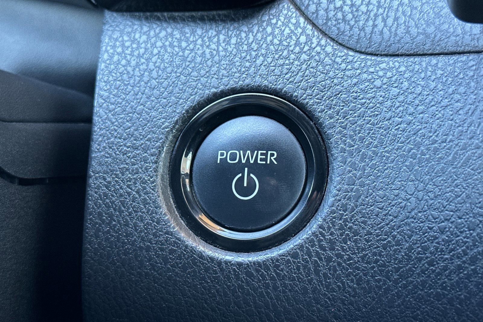 Used 2025 Toyota Camry SE image 22