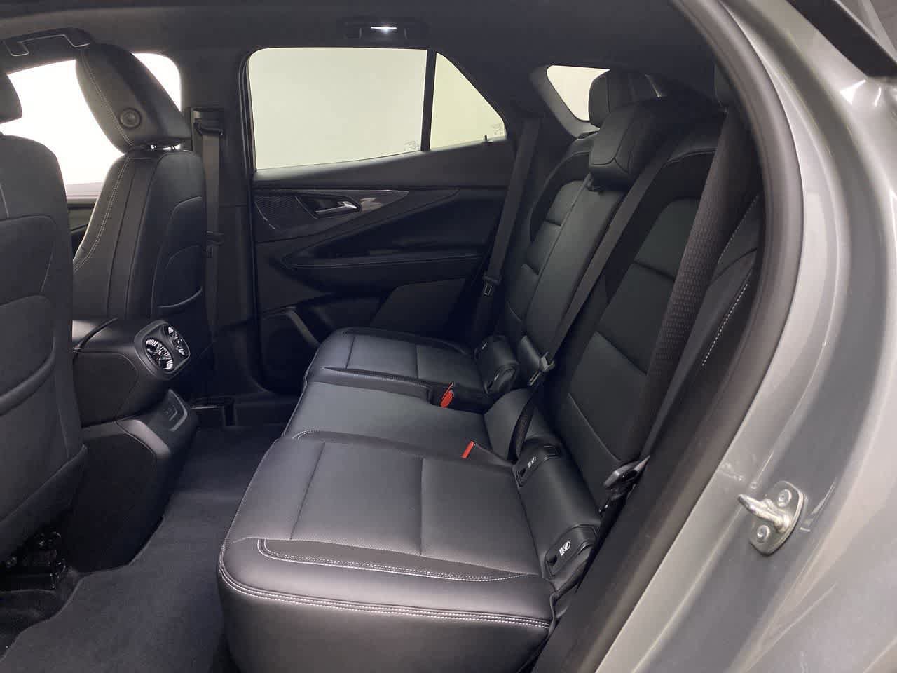 Used 2024 Chevrolet Blazer EV LT AWD/4WD image 16