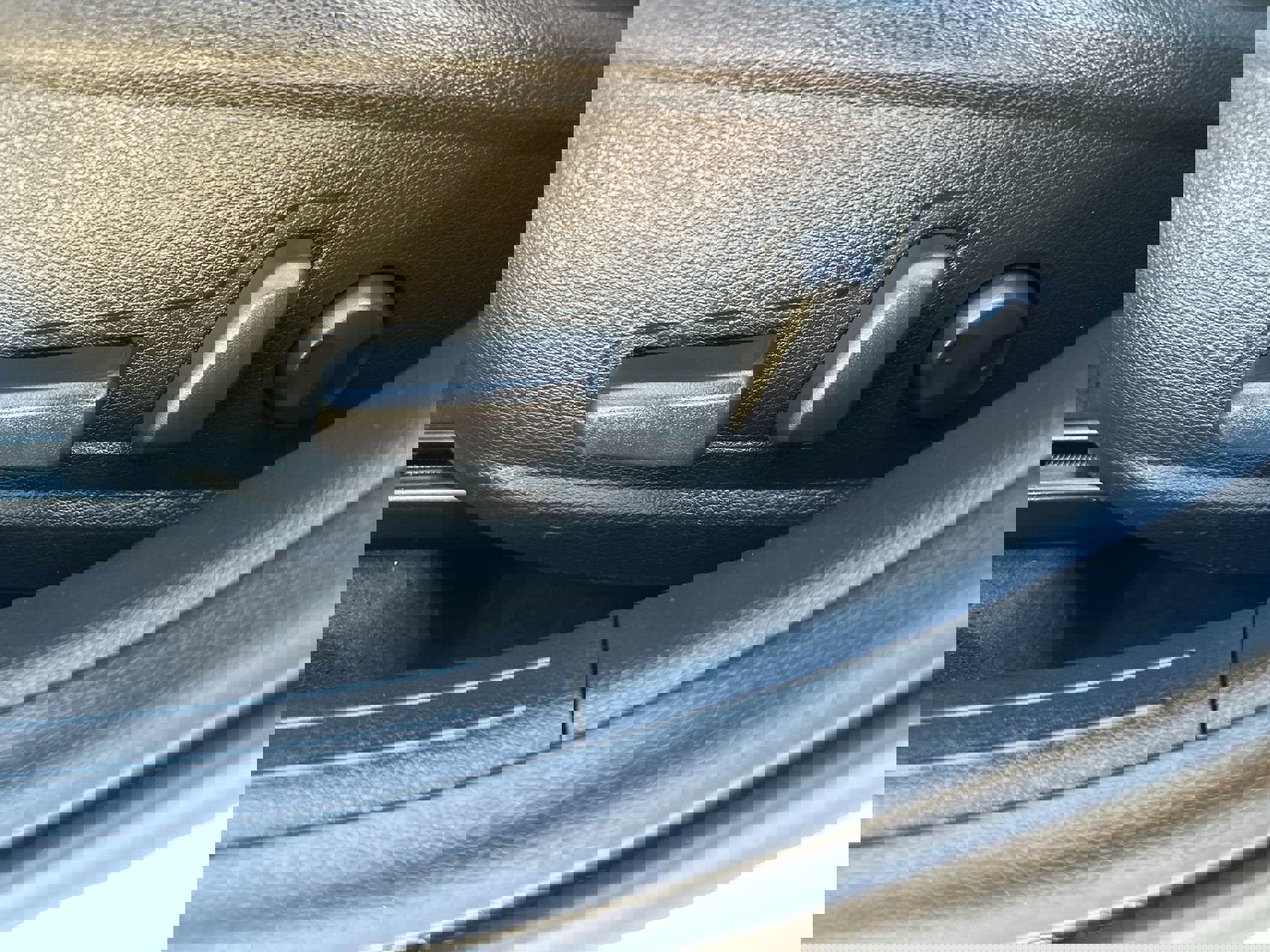 Used 2024 Kia Forte GT-Line w/ GT-Line Premium Package image 12