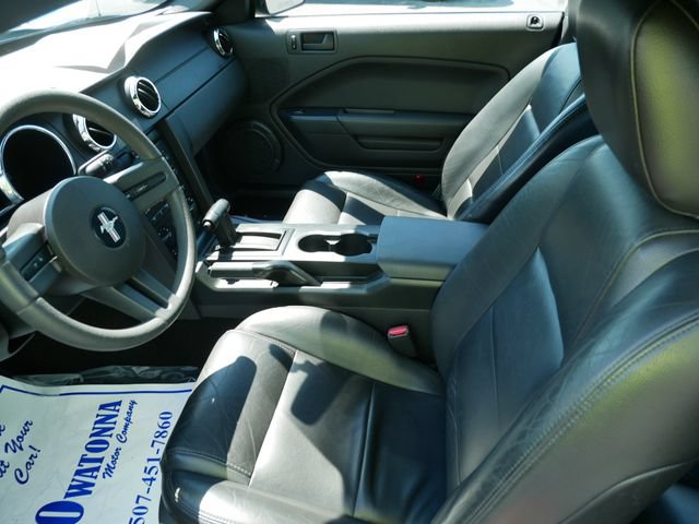 Used 2005 Ford Mustang Coupe RWD image 7