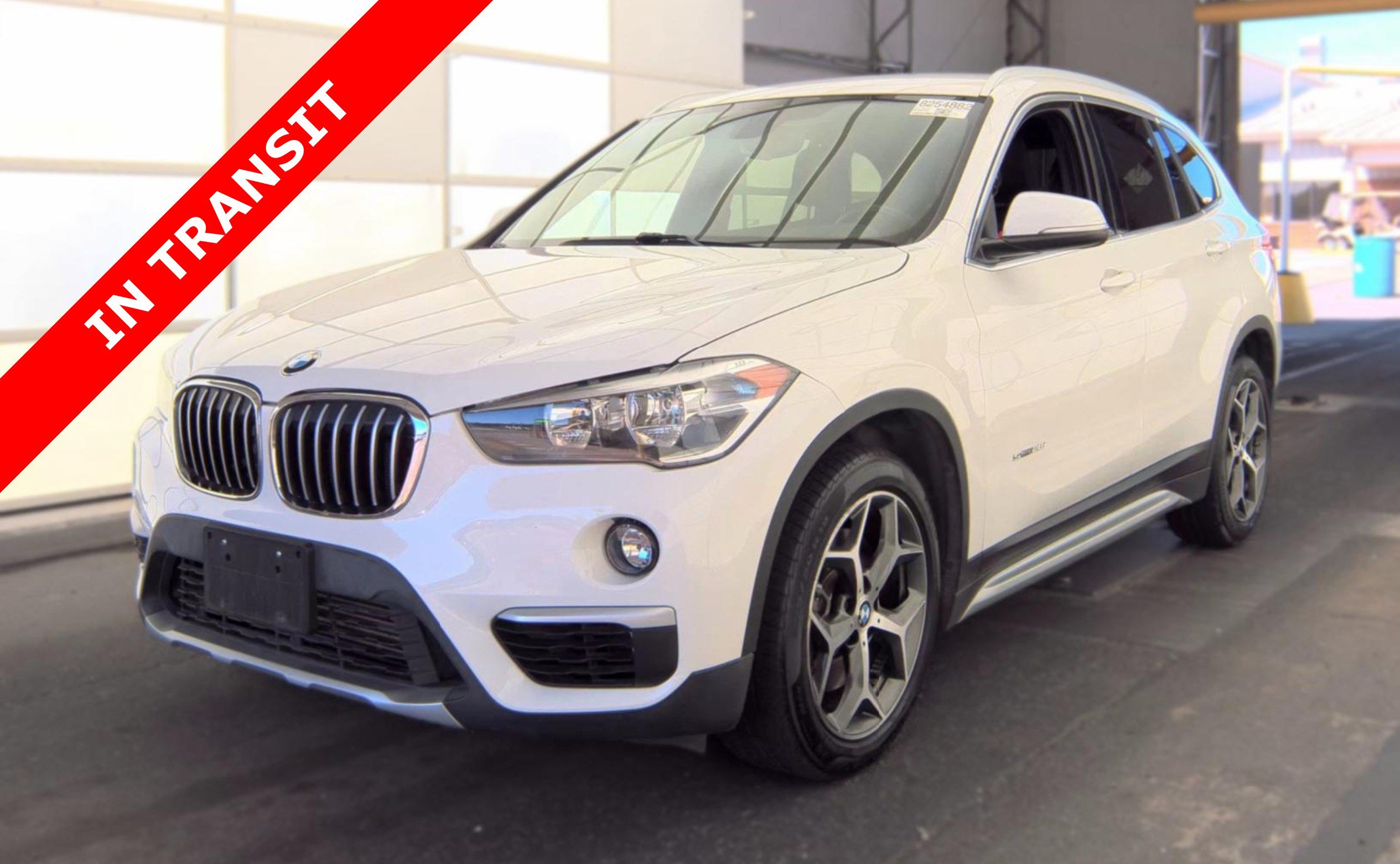 Used 2018 BMW X1 sDrive28i FWD image 1