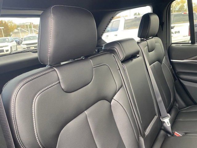 New 2025 Jeep Grand Cherokee Limited image 57