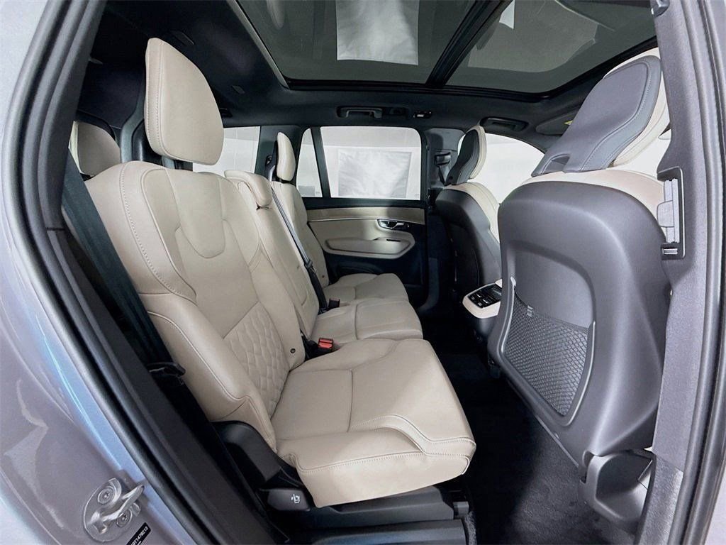 New 2026 Volvo XC90 B5 Plus w/ Protection Package image 28