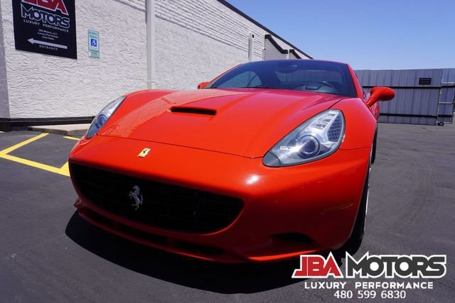 Used 2014 Ferrari California RWD image 41