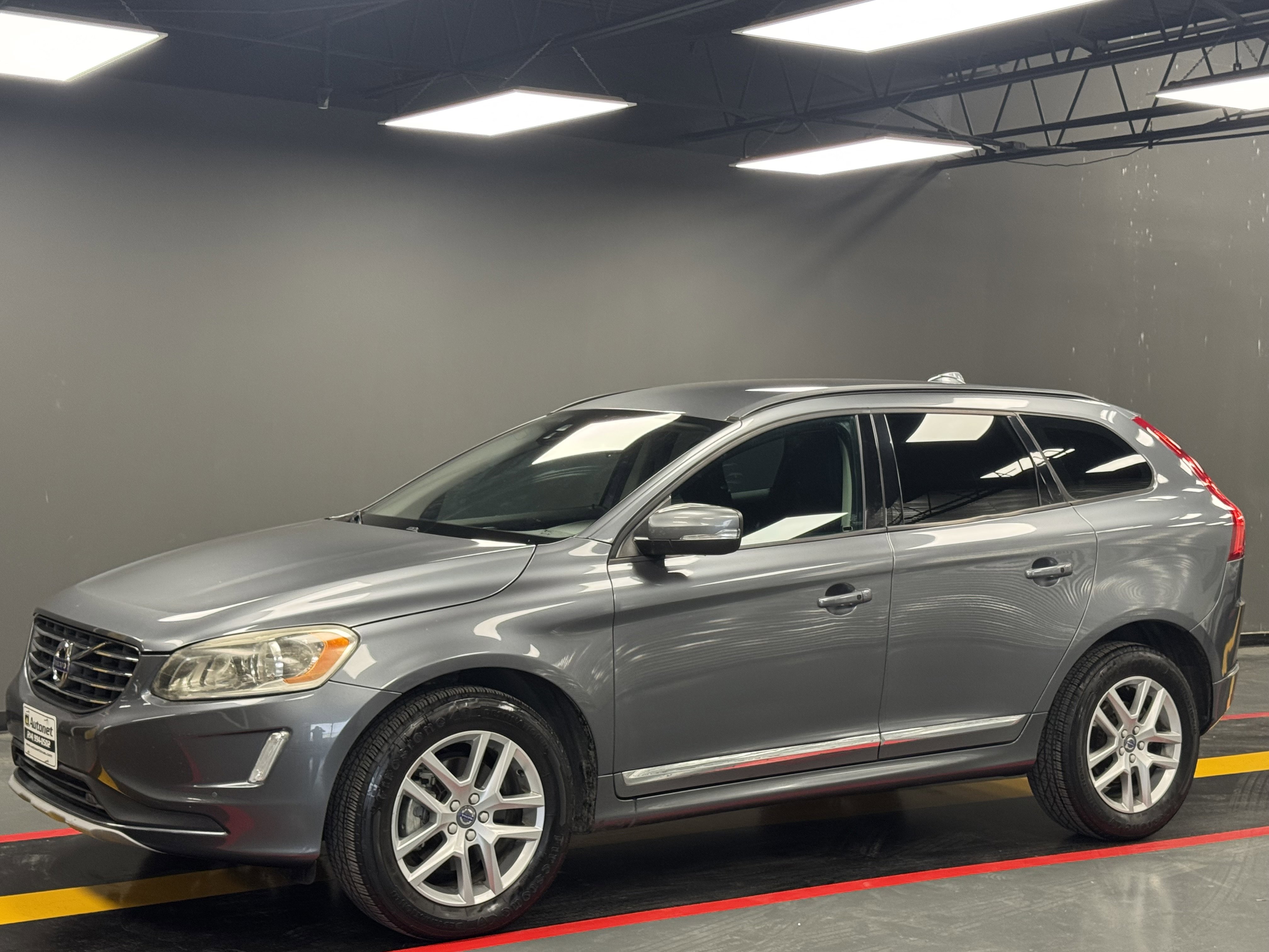 Used 2017 Volvo XC60 T5 w/ Tailgate Package