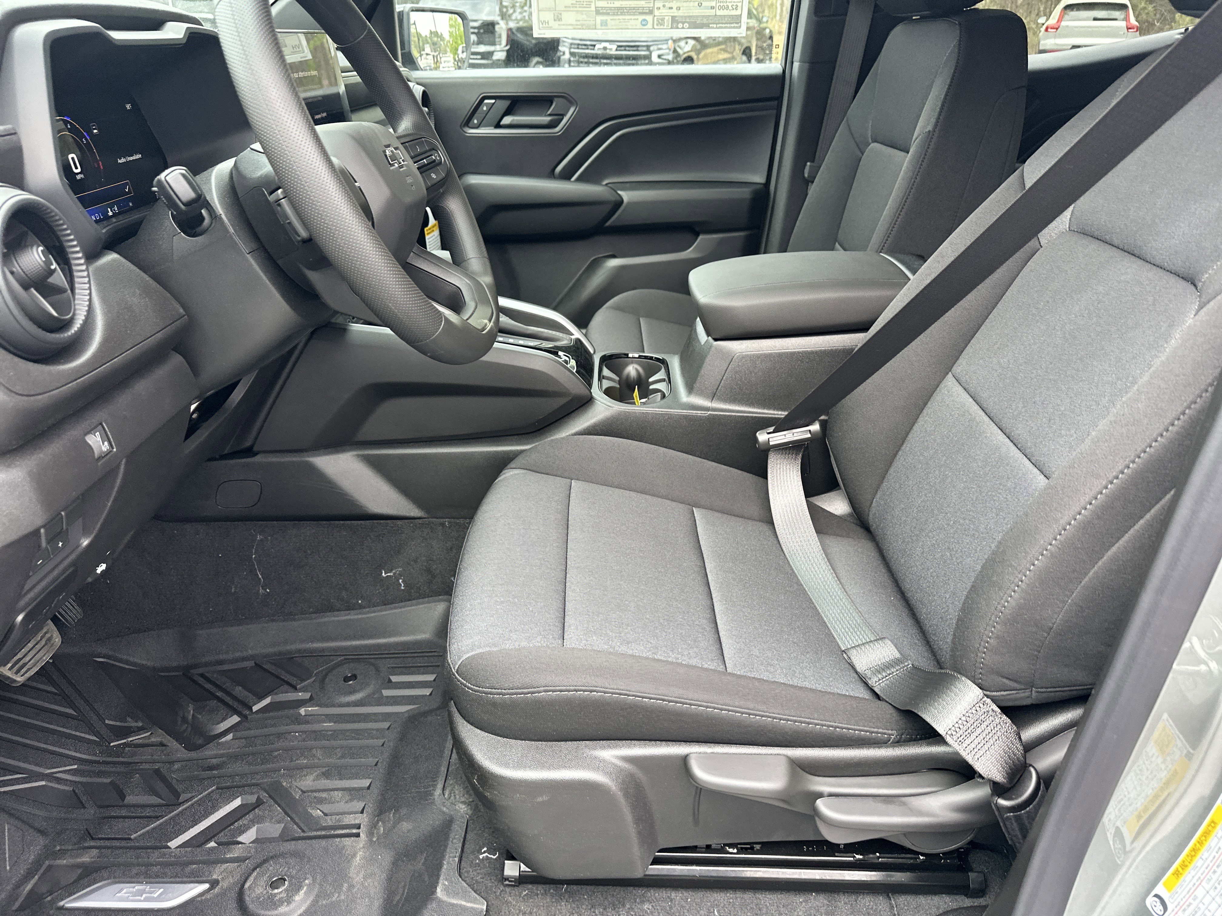 New 2026 Chevrolet Colorado Trail Boss w/ Off-Road Front Bumper Package image 9