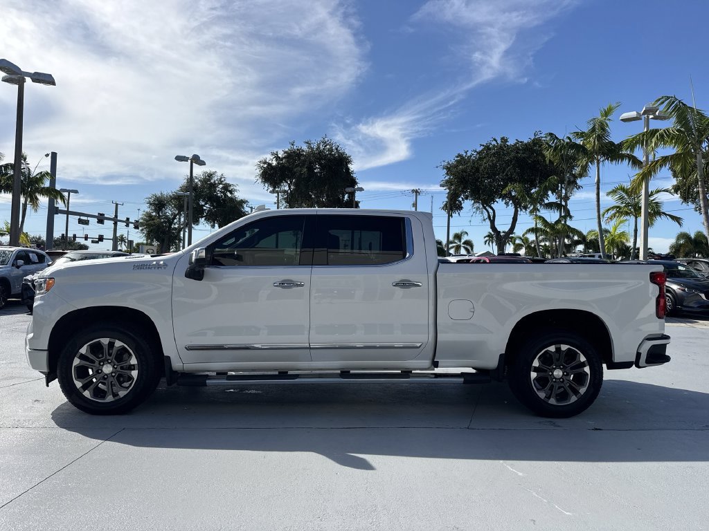 Used 2022 Chevrolet Silverado 1500 High Country w/ Technology Package AWD/4WD image 27