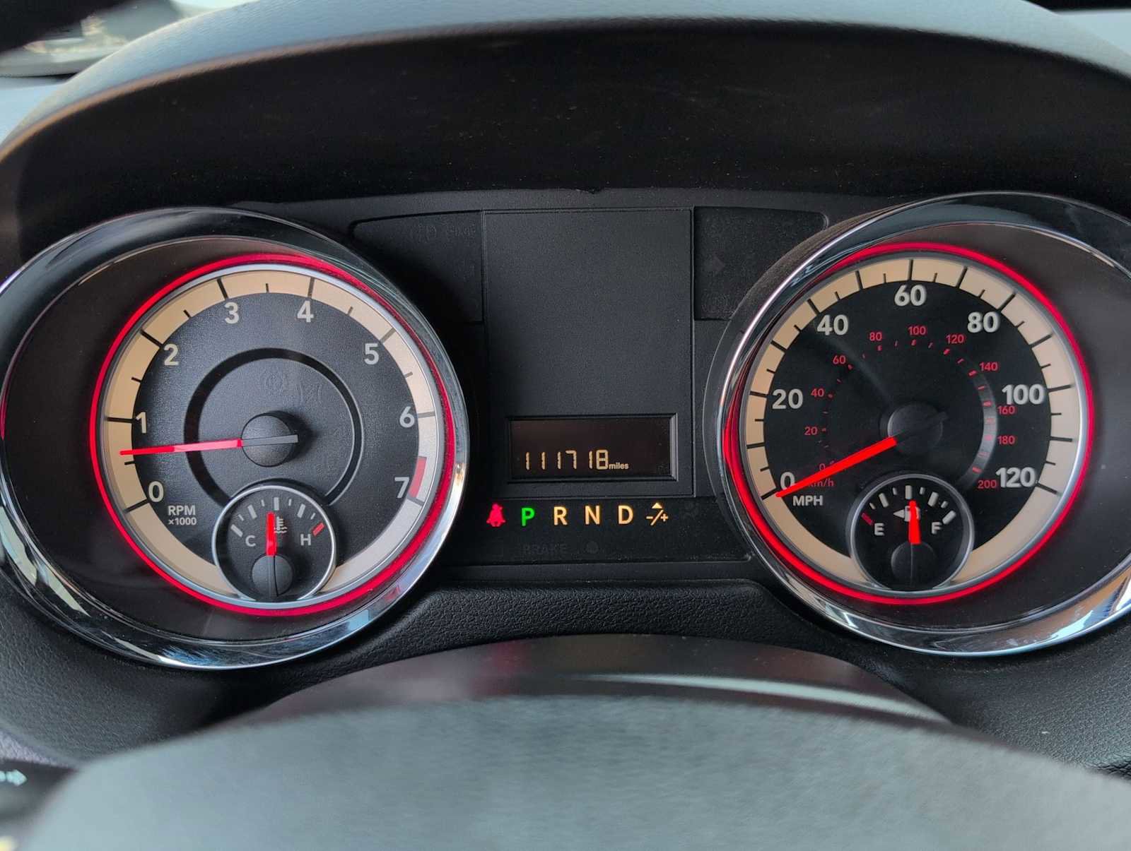 Used 2015 Dodge Grand Caravan SE image 29