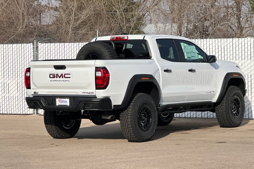 New 2026 GMC Canyon AT4X w/ AT4X AEV Edition image 4