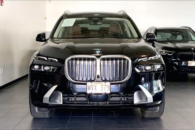 Certified 2023 BMW X7 xDrive40i w/ Executive Package image 3
