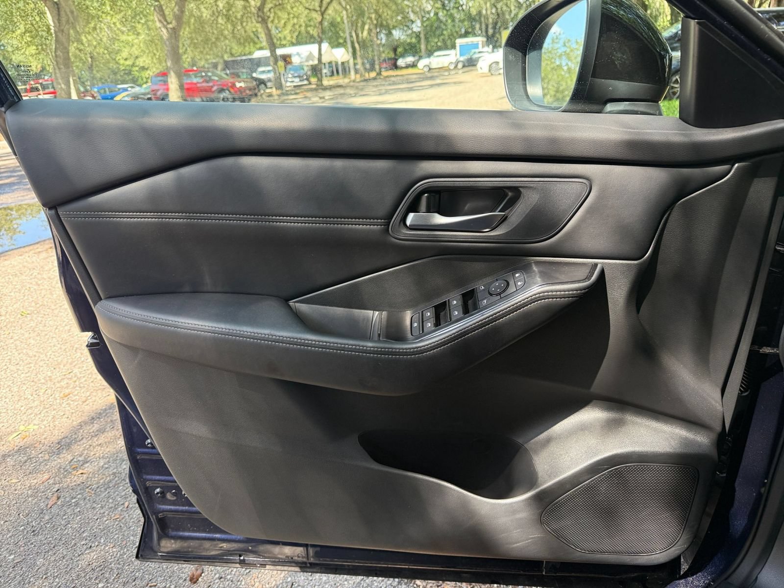 Used 2026 Nissan Rogue SL AWD/4WD image 19