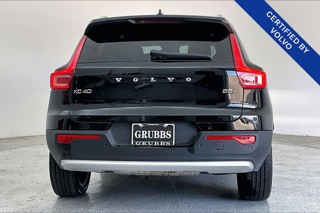 Certified 2025 Volvo XC40 B5 Plus image 7