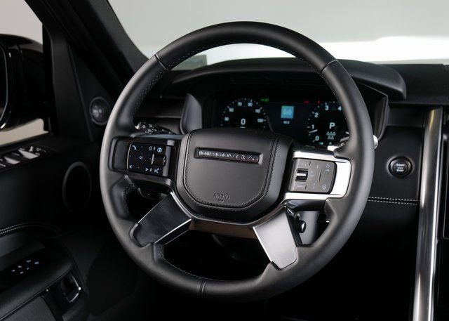 New 2026 Land Rover Discovery Limited Edition image 14