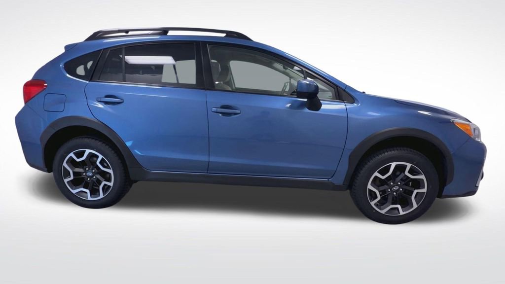 Used 2017 Subaru Crosstrek 2.0i Premium AWD/4WD image 9