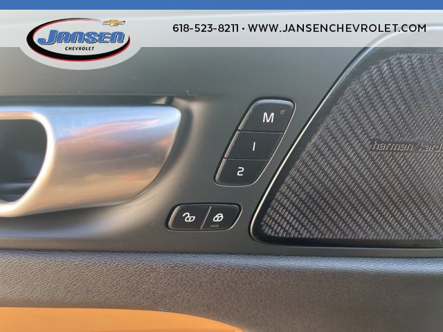 Used 2021 Volvo XC60 T5 Inscription w/ Advanced Package image 15