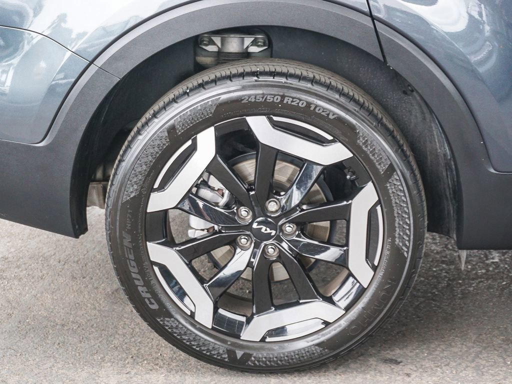 Certified 2024 Kia Telluride S FWD image 9