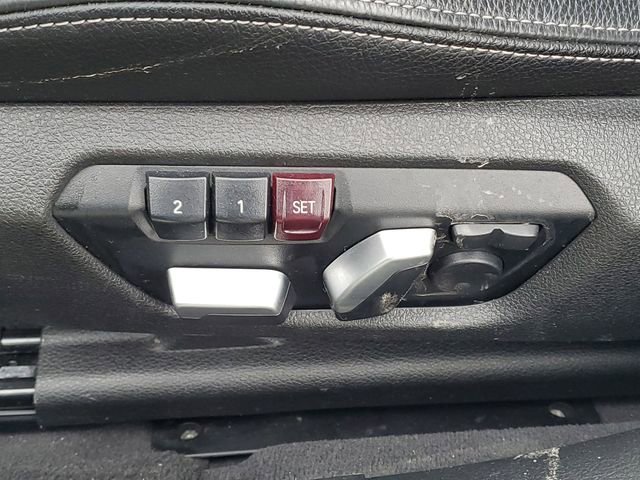 Used 2018 BMW 330i xDrive Sedan w/ Convenience Package image 7