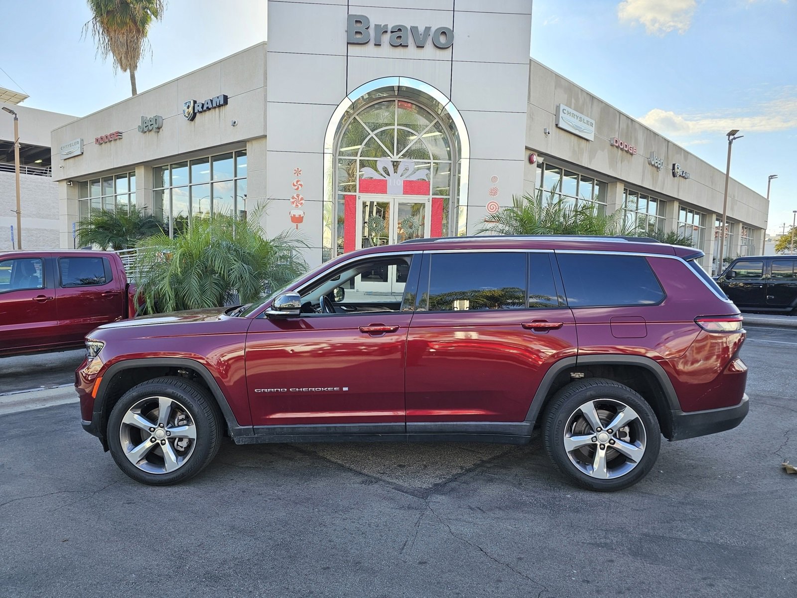 Used 2021 Jeep Grand Cherokee L Limited image 4