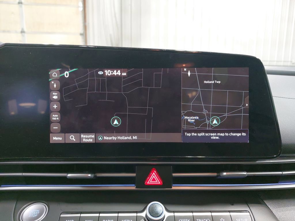 Certified 2025 Hyundai Elantra SEL image 23