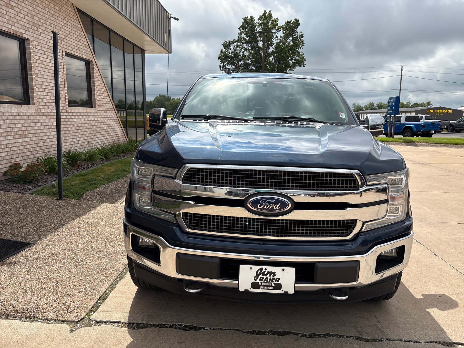 Used 2019 Ford F150 King Ranch w/ Equipment Group 601A Luxury AWD/4WD image 7