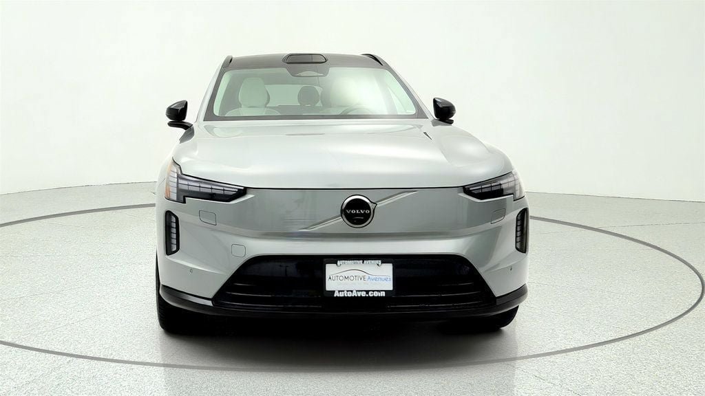 Used 2025 Volvo EX90 Ultra AWD/4WD image 2