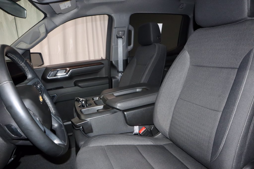 Used 2024 Chevrolet Silverado 1500 LT AWD/4WD image 26