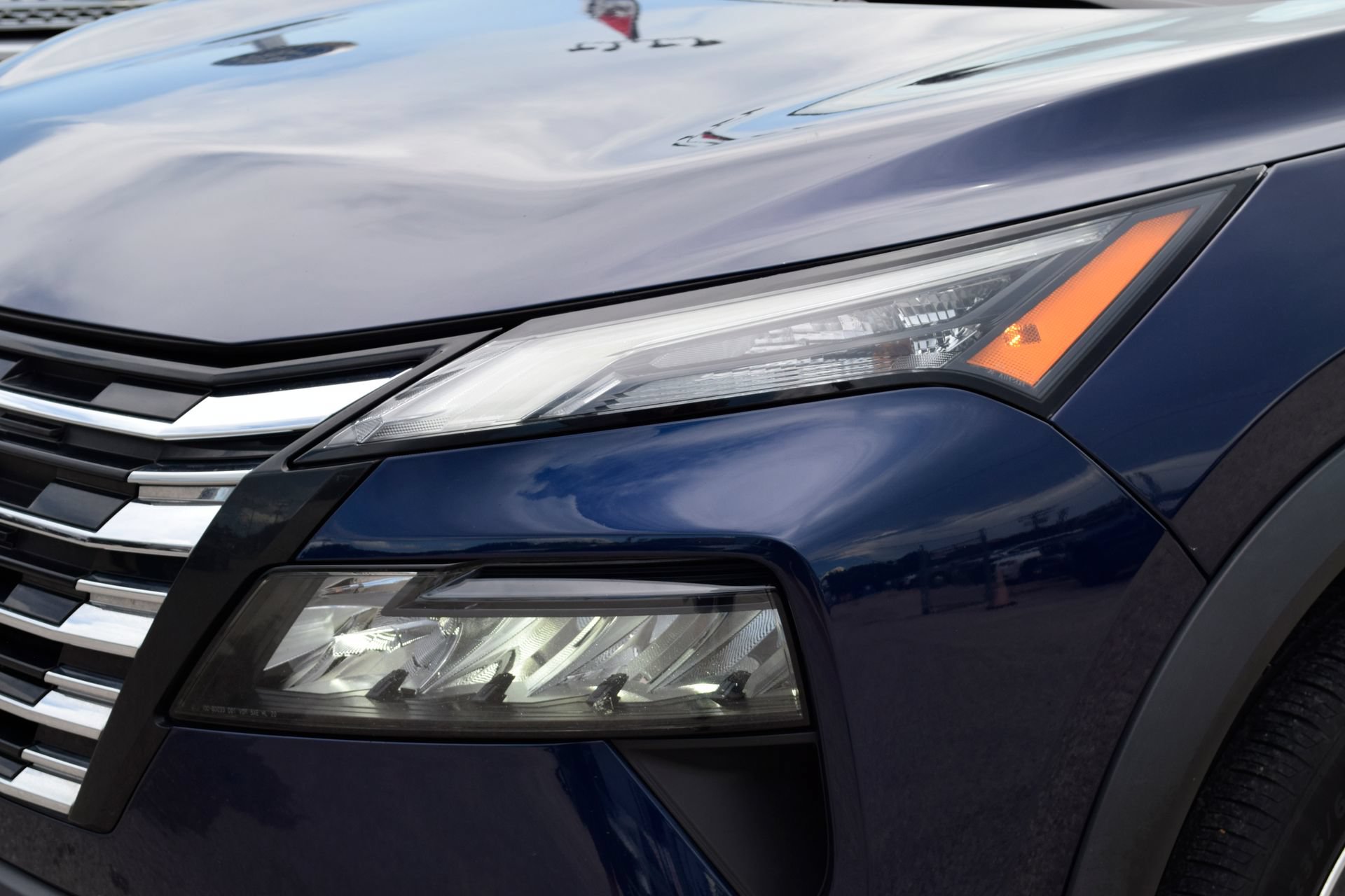 Used 2024 Nissan Rogue SV AWD/4WD image 24