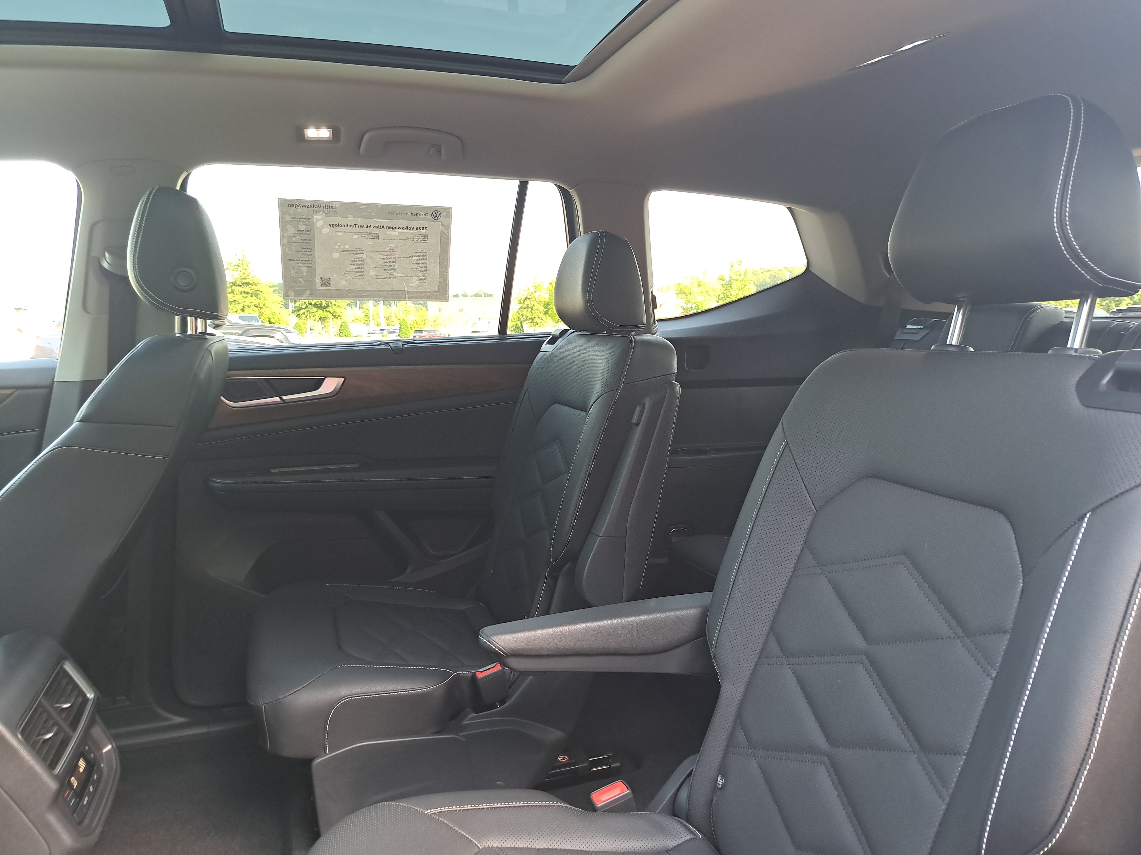 Certified 2026 Volkswagen Atlas SE FWD image 16