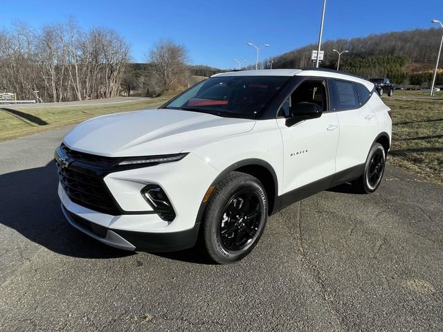 New 2026 Chevrolet Blazer LT w/ Convenience Package image 3