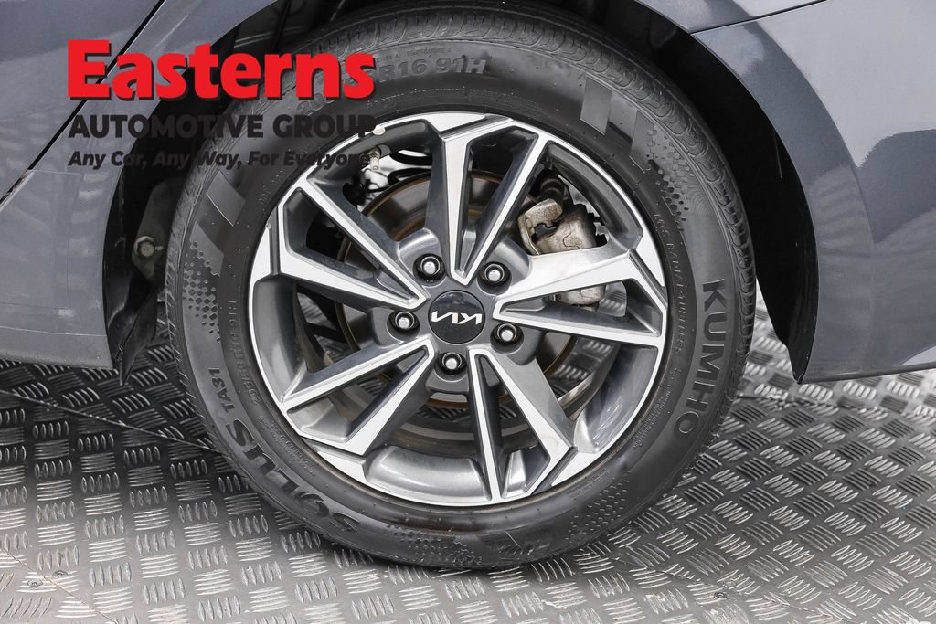 Used 2024 Kia Forte LXS FWD image 34