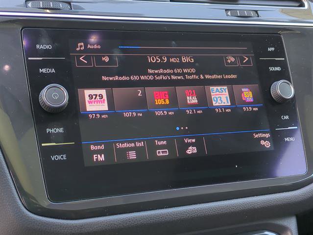 Used 2020 Volkswagen Tiguan SE image 58