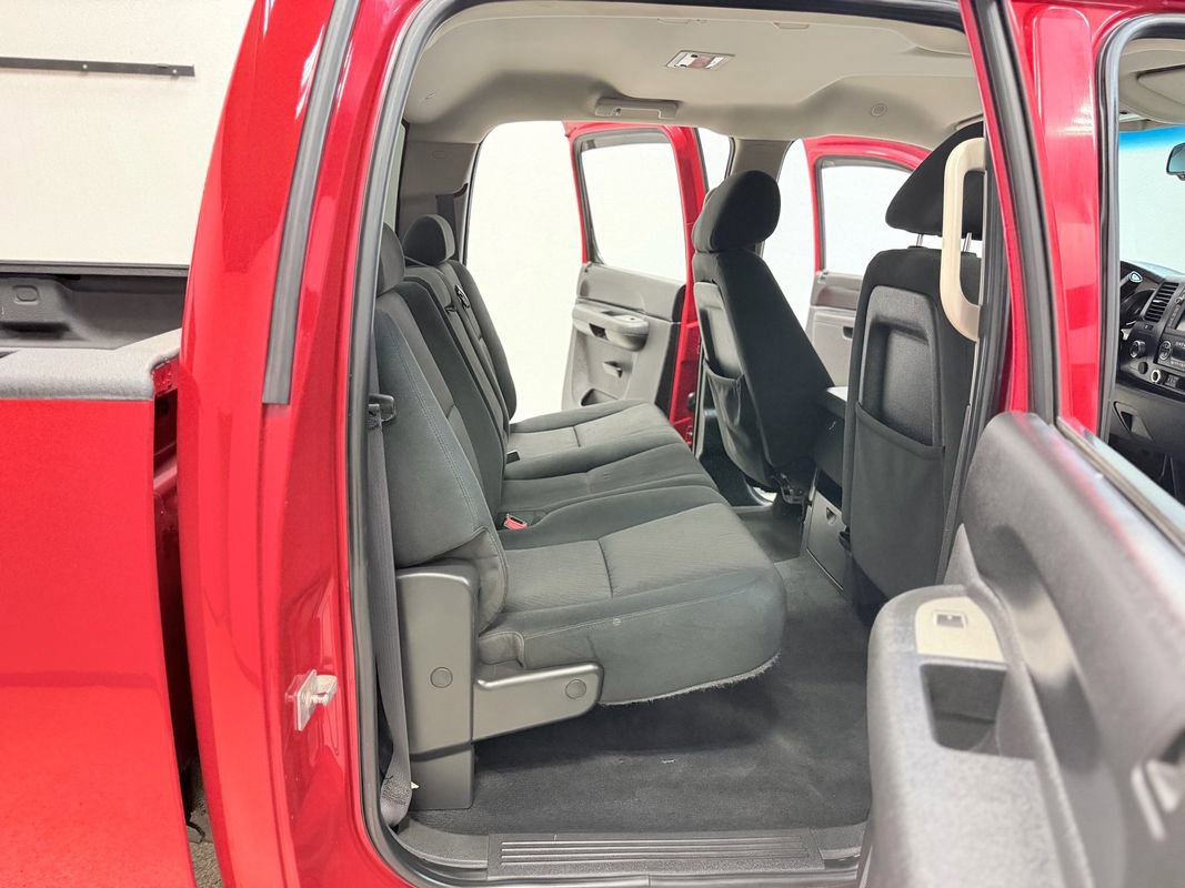 Used 2011 Chevrolet Silverado 3500 LT image 39