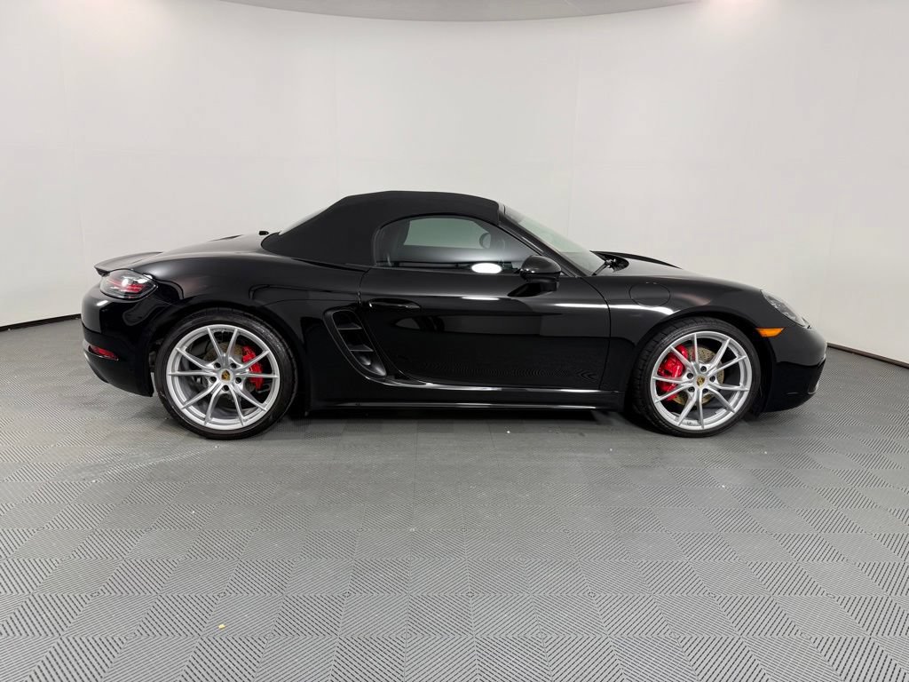 Certified 2025 Porsche 718 Boxster S RWD image 8