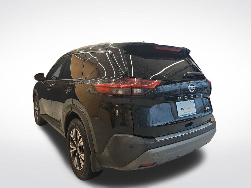 Used 2021 Nissan Rogue SV w/ Premium Package image 4