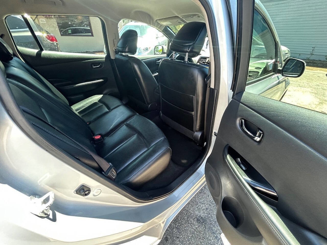Used 2013 Nissan Leaf SL FWD image 8