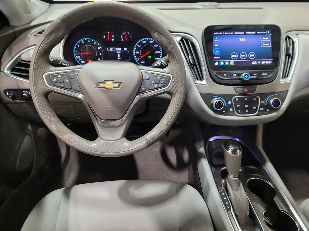 Used 2019 Chevrolet Malibu LT FWD image 22