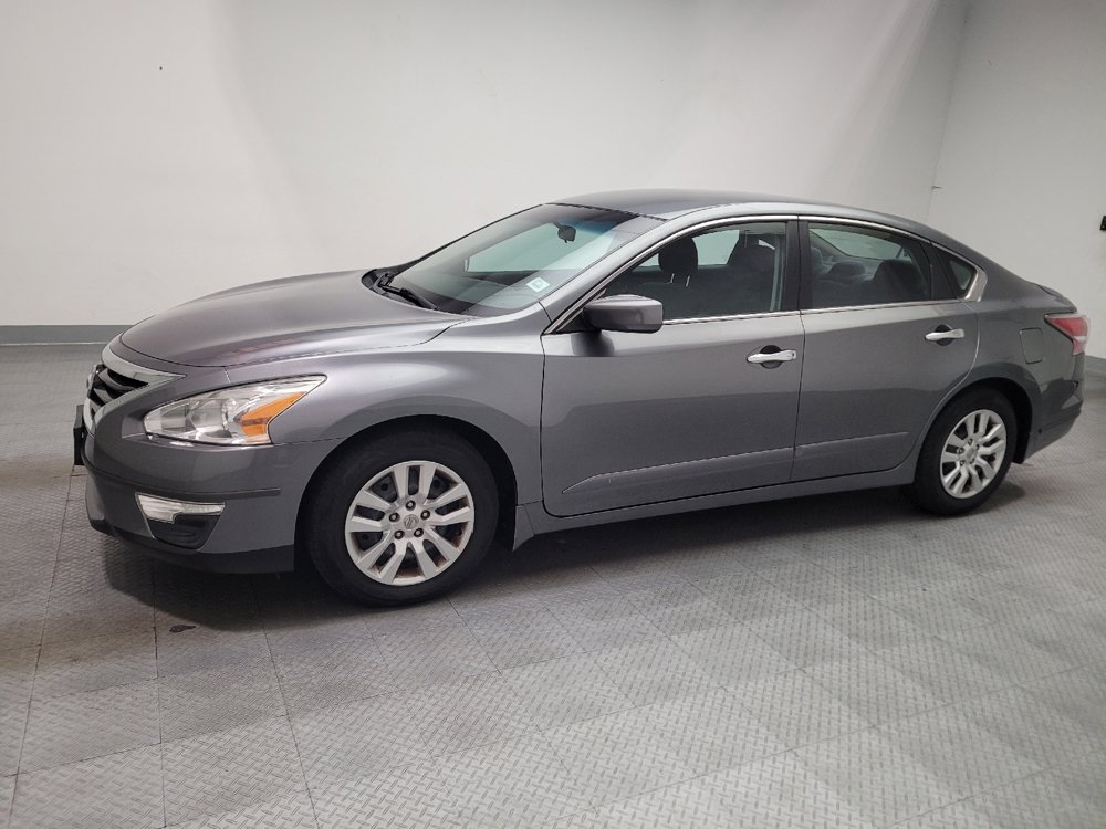 Used 2015 Nissan Altima 2.5 S w/ Power Driver Seat Package FWD image 2